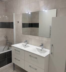 Aménagement d'une salle de bain, salle d'eau et WC